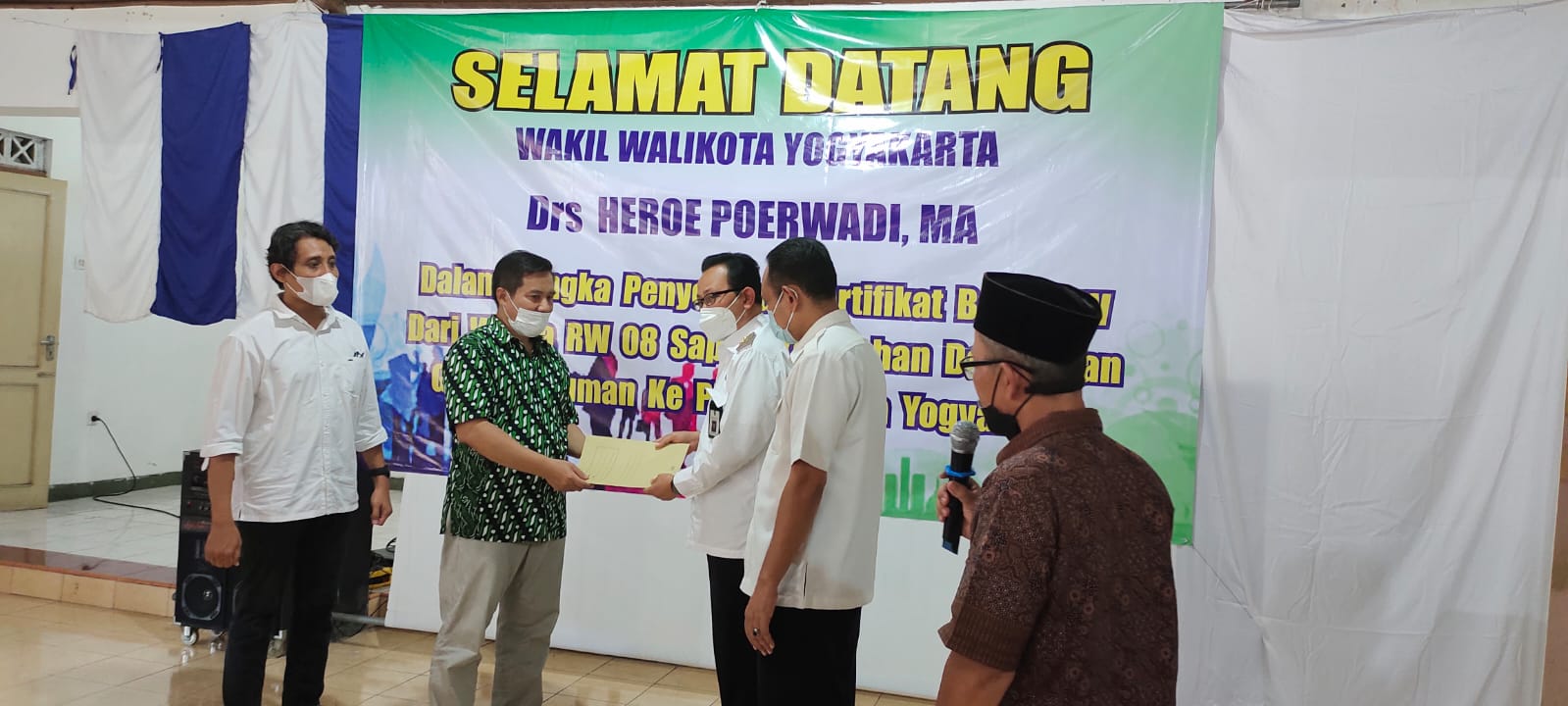 Penyerahan Sertifikat Balai RW 08 Sapen kepada Pemerintah Kota Yogyakarta